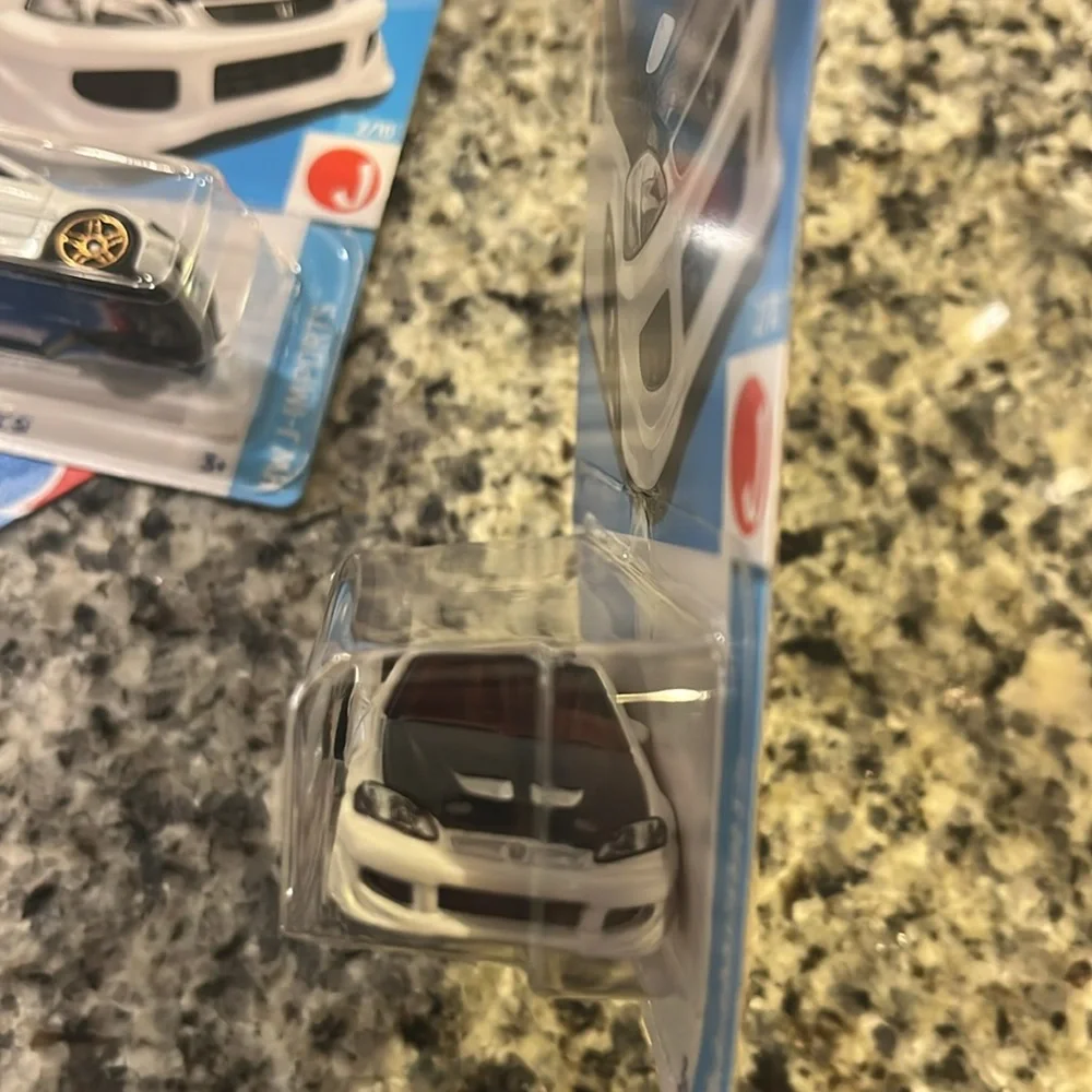 Hot Wheels Honda Civic Si J Imports Toy Car x2 white 1/64 Mattel